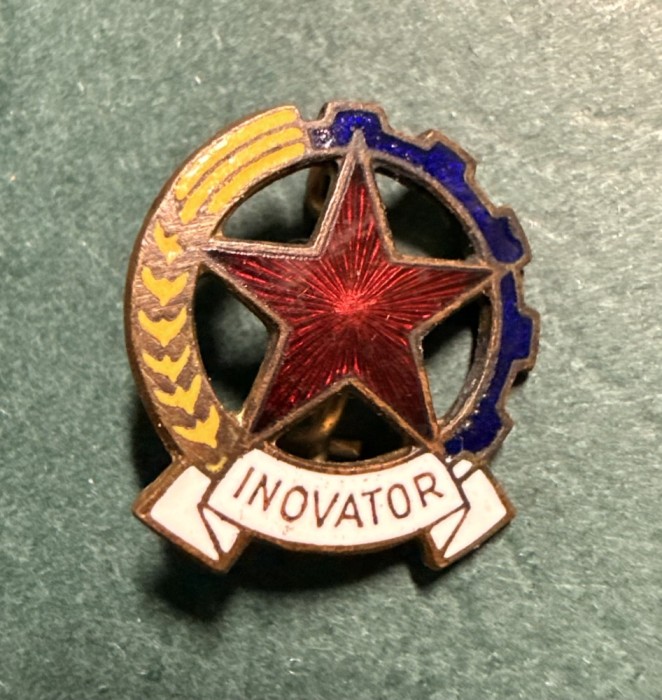 Insigna Inovator Romania