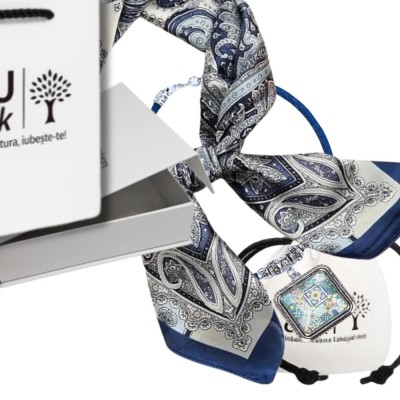 Set cadou esarfa satin si colier din pluta Azulejos foto