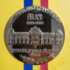 SV * Medalia VASILE PÂRVAN * 90 Ani Muzeul Bârlad * 1914 - 2004 * C J Vaslui
