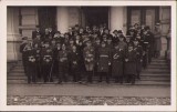 P1518N General și ofițeri rom&acirc;ni fotografiați pe treptele Liceului Militar &bdquo;Regele Ferdinand I&rdquo; din Chișinău