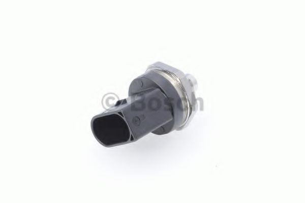 Senzor, presiune combustibil VW CADDY III Caroserie (2KA, 2KH, 2CA, 2CH) (2004 - 2016) BOSCH 0 261 545 026