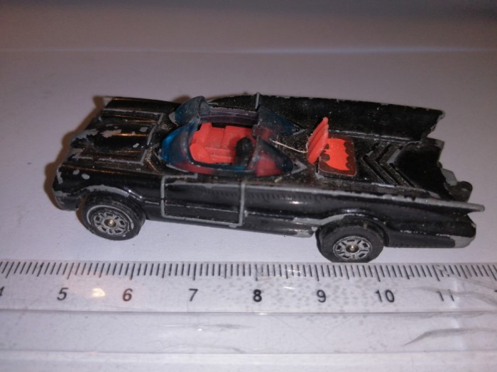 bnk jc Corgi Juniors - Batmobile - DC Comics Inc 1976