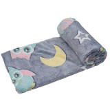 Patura Fosforescenta, cu Bufnite, Flanel, 130 x 150 cm, desenele de pe patura absorb lumina si apoi o emana in timpul noptii