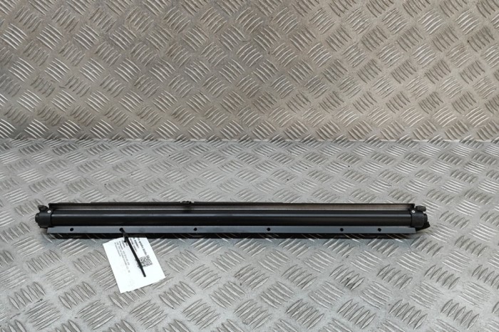 Rulou parasolar ușă dreapta spate AUDI A8 D2 4D2, 4D8 1997 OEM: 4D0861334A 29949911