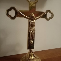 Crucifix de masa din bronz masiv lucratura deosebita, 32 cm h