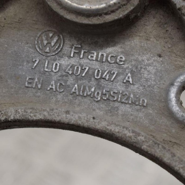 Braț superior dreapta față AUDI Q7 4L 2006 OEM: 7L0407047A | 2647593