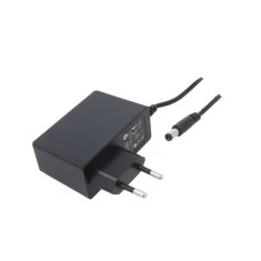 Alimentator universal 12V / 2A (24W)