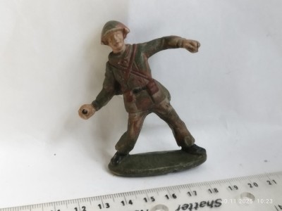 bnk jc RDG PGH Effelder - Soldat NVA - uniforma camuflaj foto