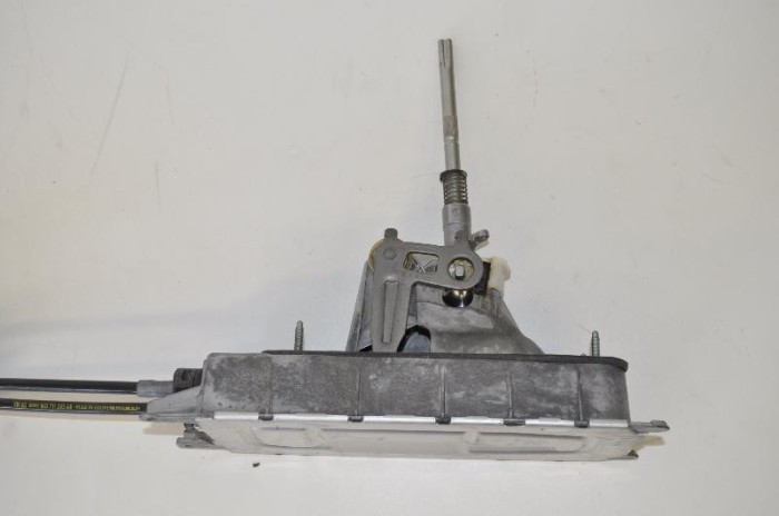 Timonerie cutie de viteze VW GOLF VI 5K1 2010 OEM: 1K0711049CE 2460671