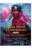 Regina Aerului si a intunericului. Seria Uneltiri intunecate Vol.3, Corint