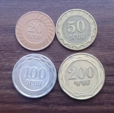 Lot 4 monede diferite 20/50/100/200 Armenia 2003 foto