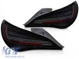 Kit de stopuri LED de tuning potrivit pentru Mercedes CLA C117 2013-2016 cu baza fumurie neagra si semnalizator dinamic, pentru modelul echipat cu sto