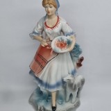 Bibelou portelan romanesc vechi, vintage - Tarancuta cu miel