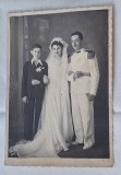 Poza - fotografie veche, perioada regala romaneasca - foto studio NUNTA romaneasca, mirele, ofiter roman in tinuta de gala - fotografie anii 1930