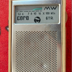 RADIO CORA 6 TRANZISTOARE FABRICAT DE TEHNOTON , NU FUNCTIONEAZA .