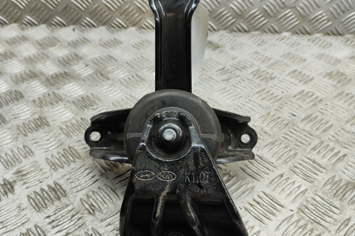 Suport motor dreapta KIA STONIC YB 2023 OEM: 21810-H8210 22922542
