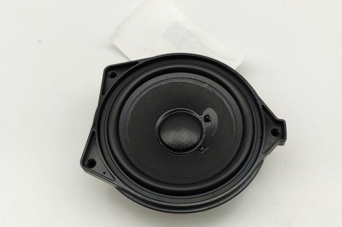 Difuzor ușă st&acirc;nga față MERCEDES-BENZ GLE W167 2024 OEM: A1678202701 31106643