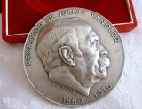 MEDALIE BRONZ ARGINTAT VIENA PROF.DR. JULIUS TANDLER 1869-1936 DESIGN R. SCHIMDT 8 CM