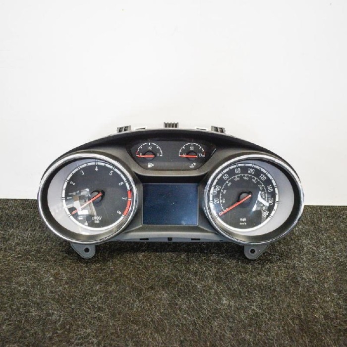 Ceas de bord OPEL ASTRA K 2016 OEM: 39044892600775881 3371941