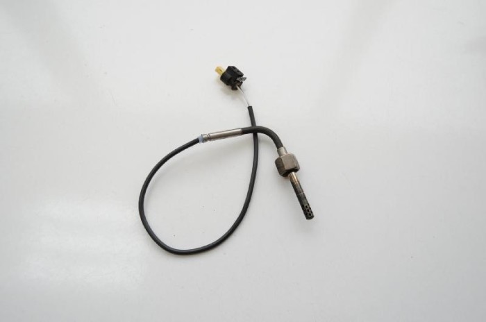 Senzor de temperatură MERCEDES-BENZ SPRINTER 3-t Furgon 906 2015 OEM: A0071537528 2127722