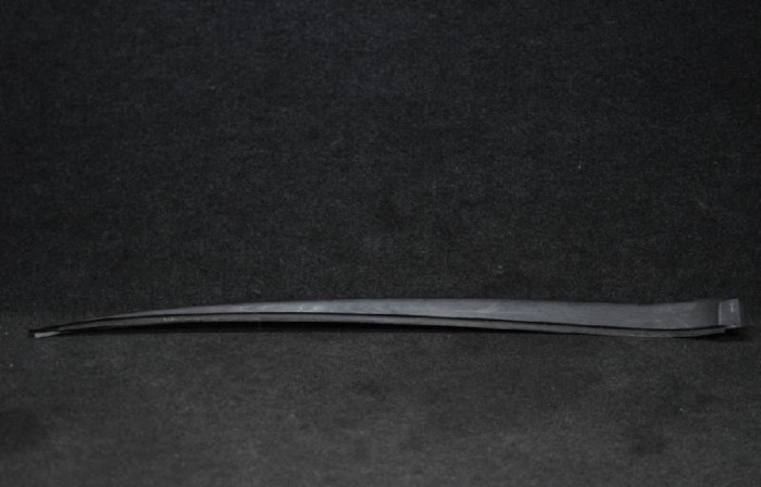 Ornament vertical parbriz st&acirc;nga VW GOLF PLUS 5M1, 521 2011 OEM: 5M0854327D | 1802752