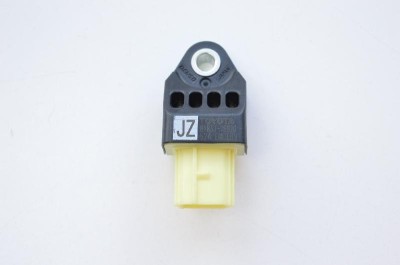Senzor de impact st&amp;acirc;nga spate LEXUS NX _Z1_ 2015 OEM: 89831-78020,526.EMDEBV 1891805 foto