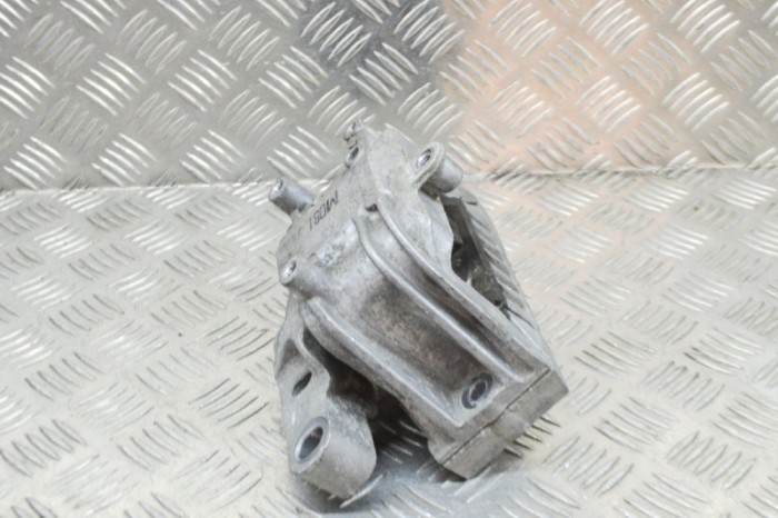 Suport motor dreapta VW PASSAT B7 ALLTRACK 365 2014 OEM: 1K0199262CR 11576676