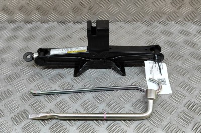 Cric SUBARU OUTBACK BS 2016 OEM: 97032YC031,97032-YC031,97017AJ020,97017-AJ020 28597364 foto