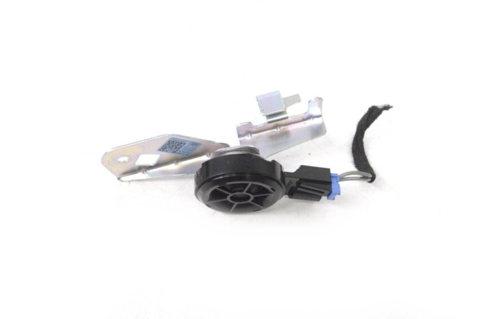 Difuzor ușă dreapta față AUDI Q7 4M 2016 OEM: 4M0035399M 15403219