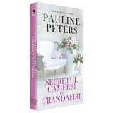 Secretul camerei cu trandafiri, Pauline Peters, Rao