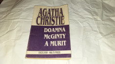 AGATHA CHRISTIE - DOAMNA McGINTY A MURIT foto