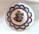 Farfurie ceramica veche, smaltuita , pictata manual, motiv floral, 21cm
