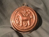 Forma vintage din cupru pentru prajituri , budinci sau decor bucatarie / model traditional scandinav calul Dala !