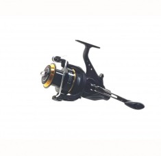 MULINETA HAKUYO YK 5000 Accesorii pescuit &gt; Nada si momeli CU 11+1 RULMENTI CU BAITRUNNER