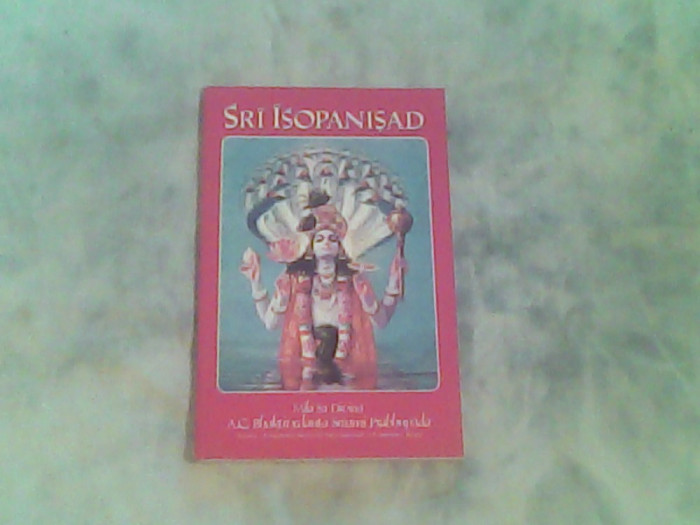 Sri Isopanisad-A.C.Bhaktivedanta Swami Prabhupada