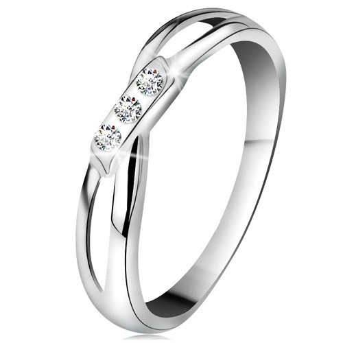 Inel din aur 14K - trei diamante rotunde transparente, brațe despicate, aur alb - Marime inel: 54