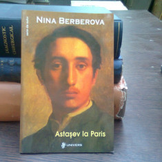 Astasev la Paris - Nina Berberova