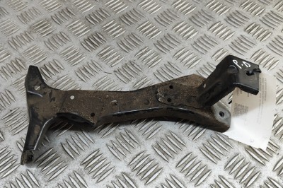 Suport aripa dreapta față AUDI A3 Limousine 8VS, 8VM 2018 OEM: 8V0821136A 30808145 foto