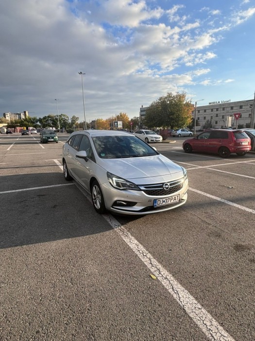 V&acirc;nd Opel Astra K Sports Tourer Automata