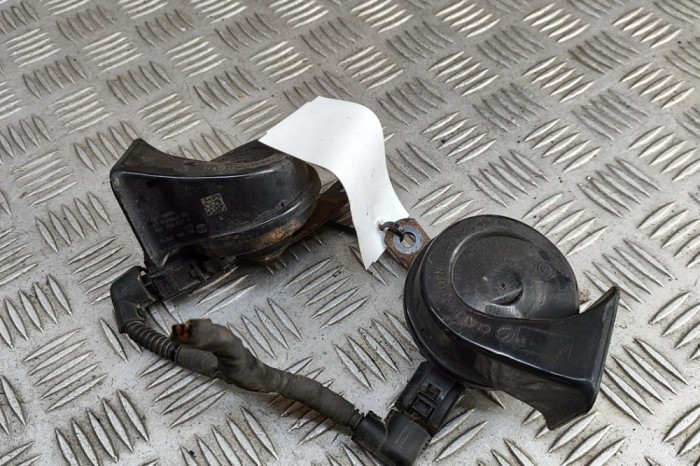 Claxon VW AMAROK 2H_, S1B 2018 OEM: 5C0951223C,3B0951221D 31382501