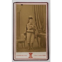 STUDIO SCHEMBOCHE , TORINO , TANARA IN STUDIO , FOTOGRAFIE C.D.V. , SFARSITUL SEC. XIX
