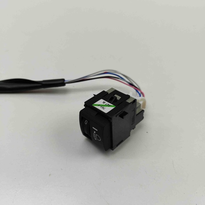 Comutator de reglare &icirc;nălțime faruri TOYOTA YARIS _P21_ 2024 OEM: 84152-F4020,84152F4020 | 30654853