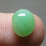 Cumpara ieftin ~ Jad ( Jadeit ) natural - SUPERB - oval 2,53 ct. Certificat de Autenticitate