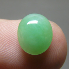 ~ Jad ( Jadeit ) natural - SUPERB - oval 2,53 ct. Certificat de Autenticitate