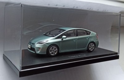 Macheta Toyota Prius MK3 Facelift 2011 verde - Ebbro 1/43 foto