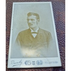 Fotografie portret barbat cu papion, tip CDV