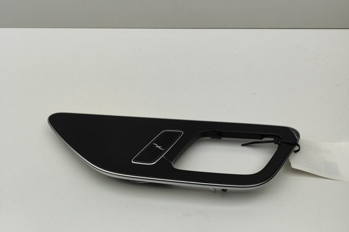 Ornament panou ușă dreapta spate MERCEDES-BENZ C S206 2024 OEM: A2066801005 30455552