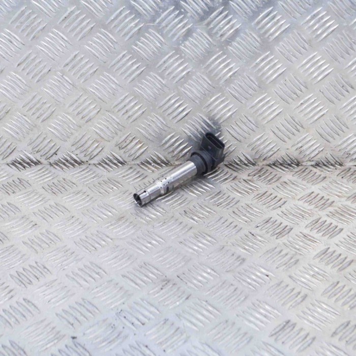 Bobina de inducție de &icirc;naltă tensiune VW PASSAT B6 3C2 2008 OEM: 036905715F 10684283