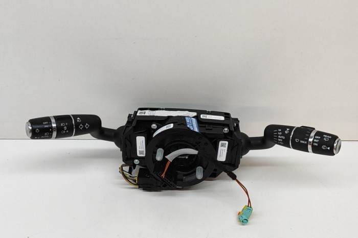 Maneta semnalizare ștergătoare LAND ROVER RANGE ROVER IV L405 2020 OEM: BJ32-14A664-DB,J8A2-13N064-HD,J8A2-3F972-AC,J8A2-3F973-AB 29177837