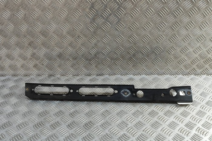 Suport aripa st&acirc;nga față LAND ROVER RANGE ROVER IV L405 2018 OEM: CPLA-16151-AD | 32079940